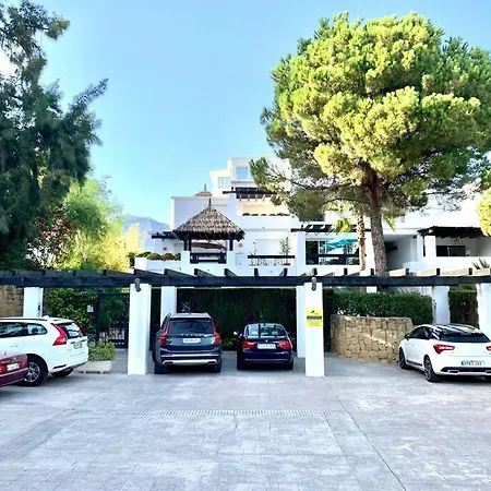 Apartment Park Club *