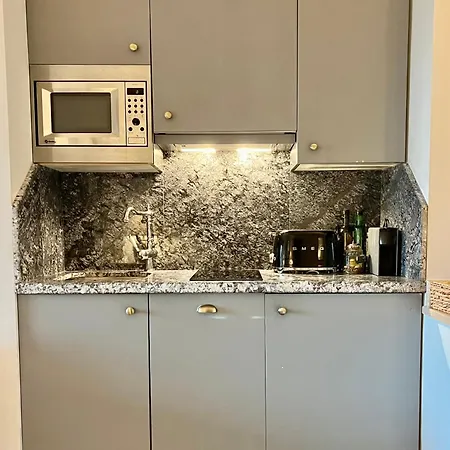 Park Club Apartment